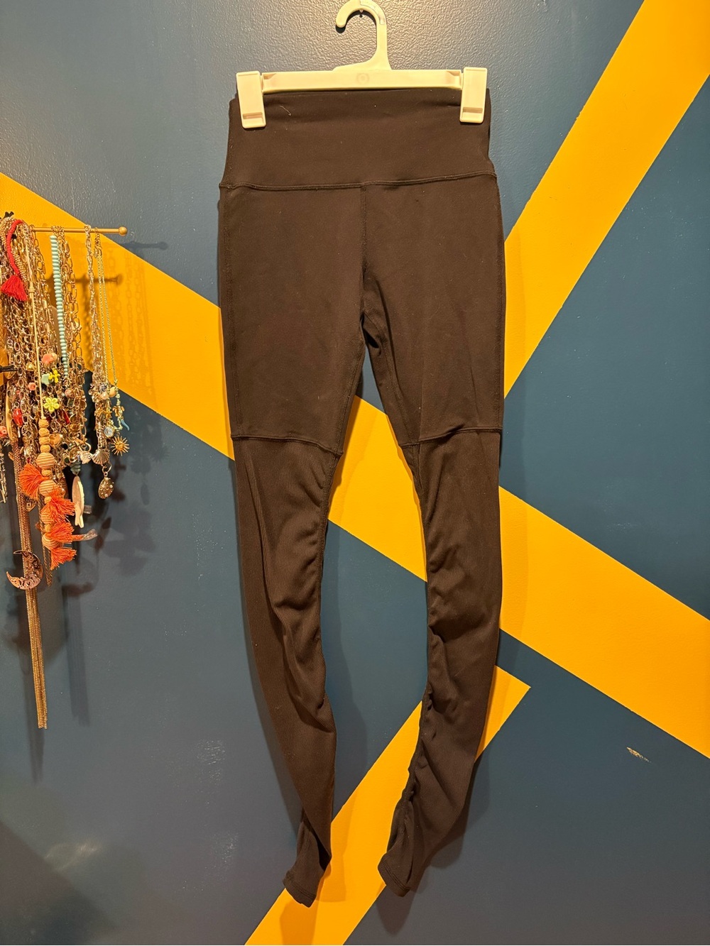 Alo Black High Waist Ruched Goddess Leggings EUC